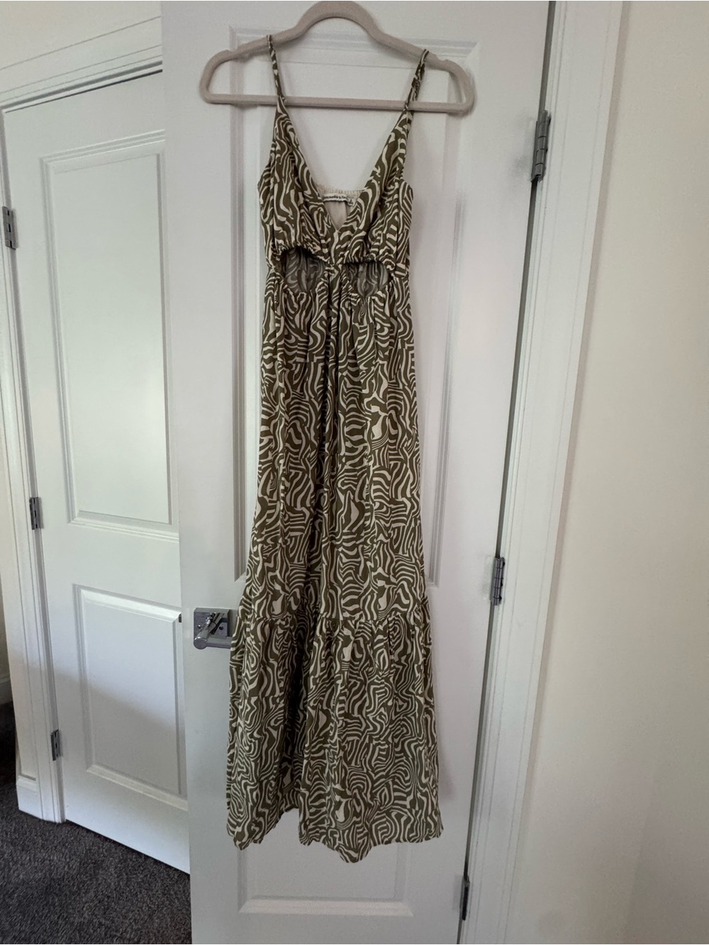 Abercrombie & Fitch Olive and White Zebra-Print Maxi Dress